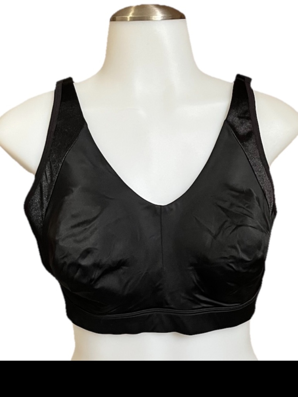 NWT 38 DD Black Wireless Sports Bra adjustable straps